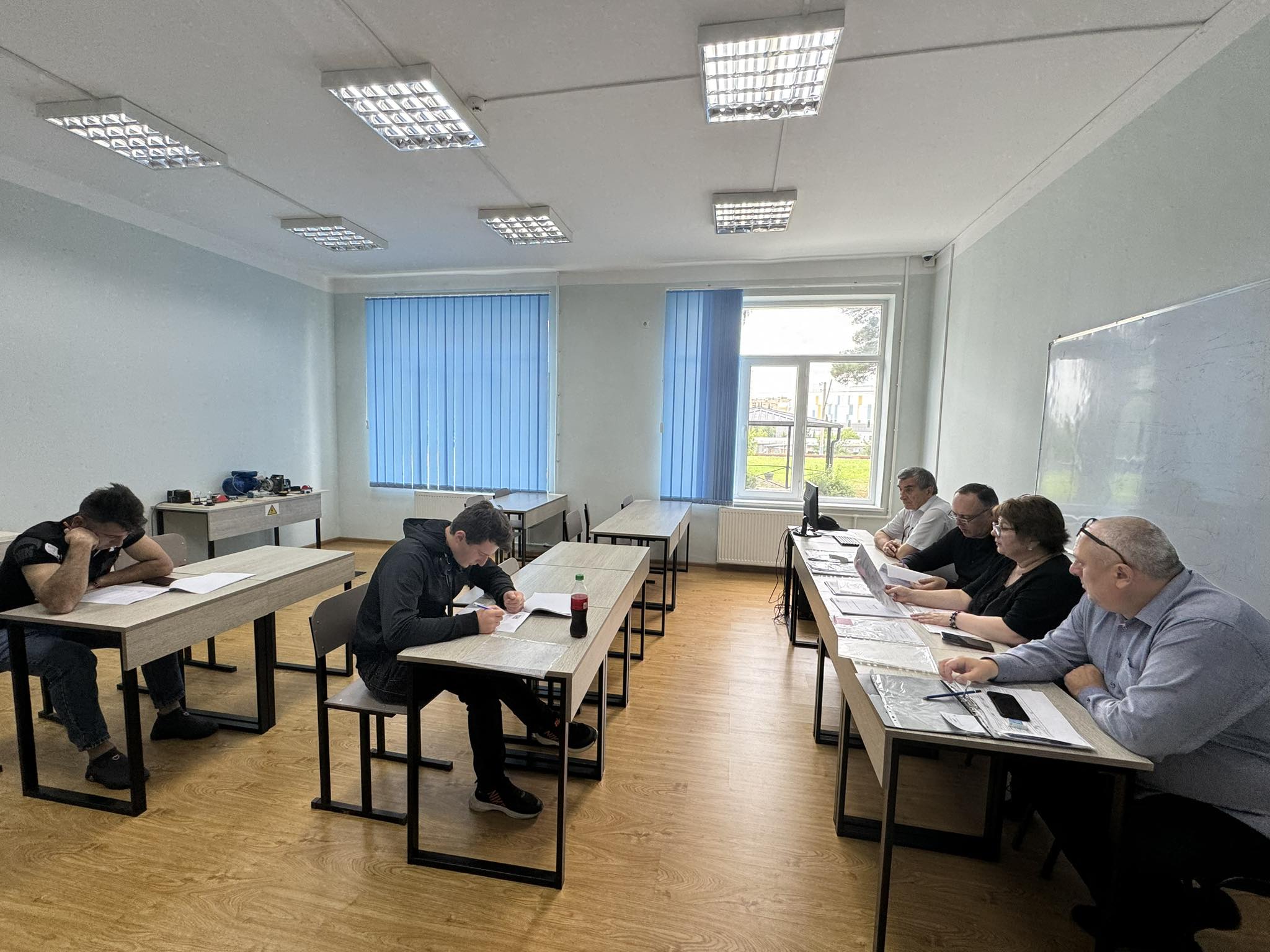 ა(ა)იპ სარკინიგზო ტრანსპორტის კოლეჯის ინტეგრირებულ პროფესიულ საგანმანათლებლო პროგრამების საკვალიფიკაციო გამოცდები